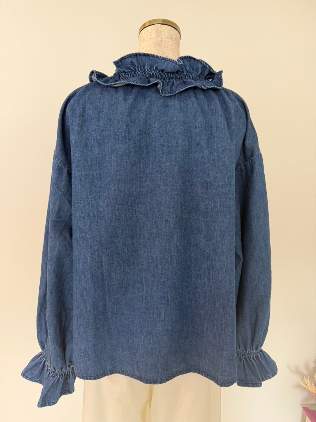 デニムフリルブラウス