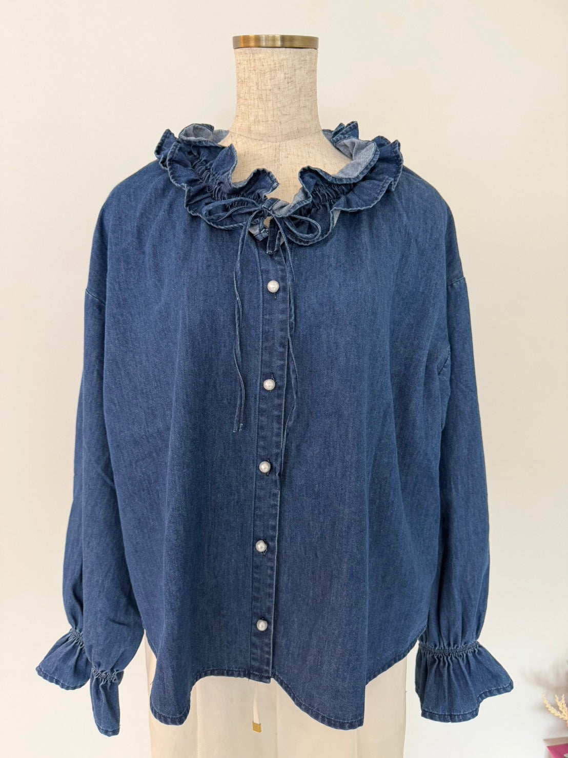 デニムフリルブラウス