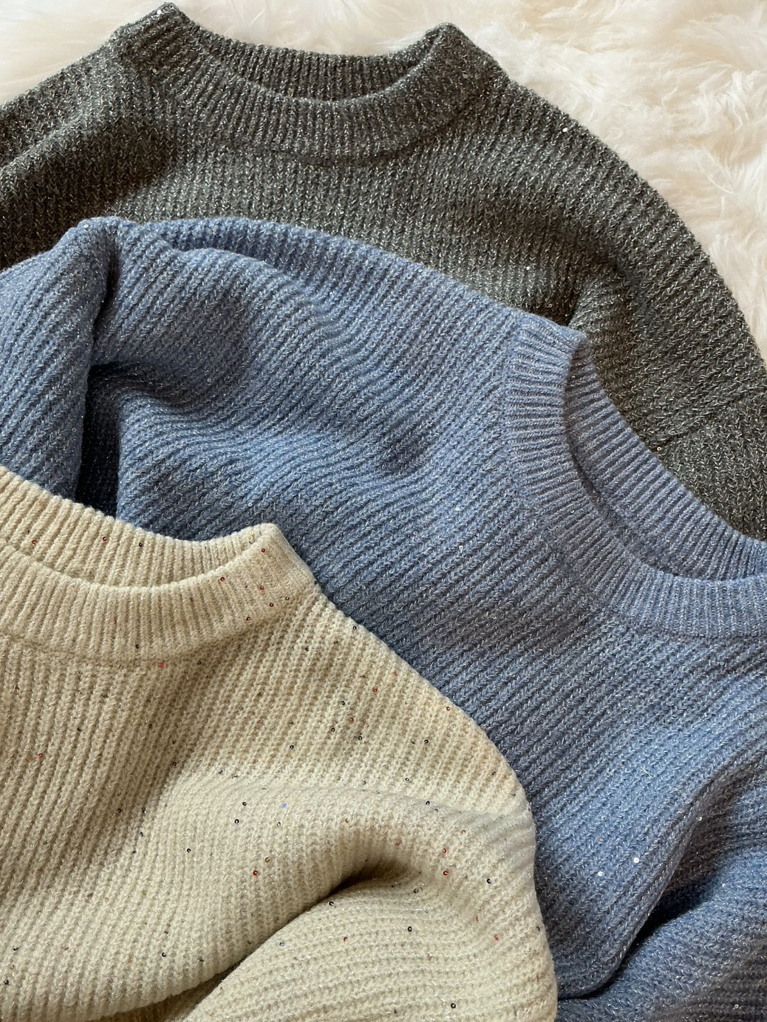 大人愛されキラキラニット