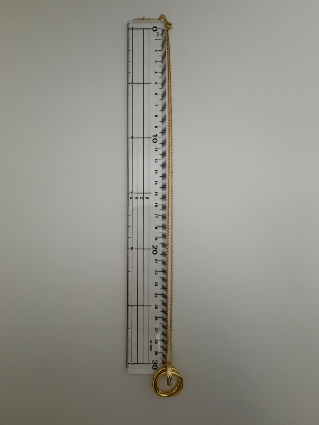 ロングループネックレス