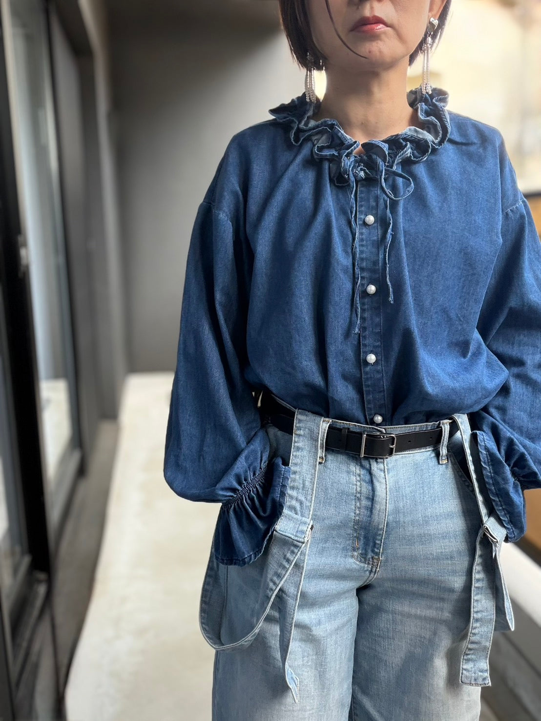 デニムフリルブラウス