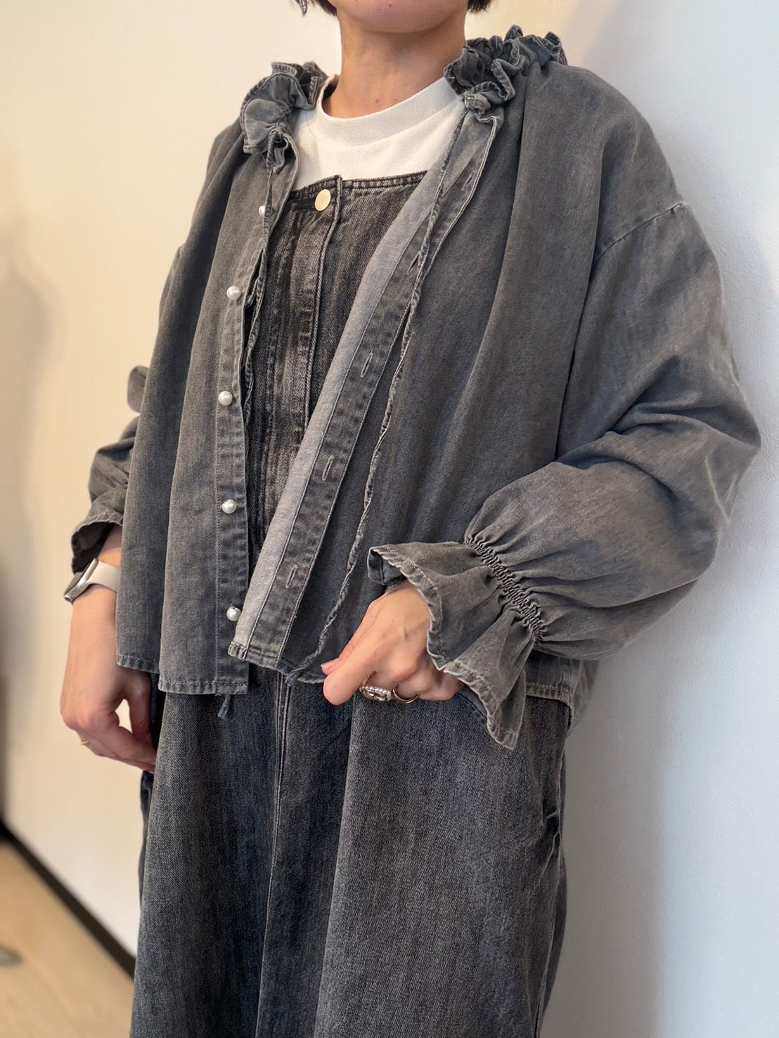 デニムフリルブラウス