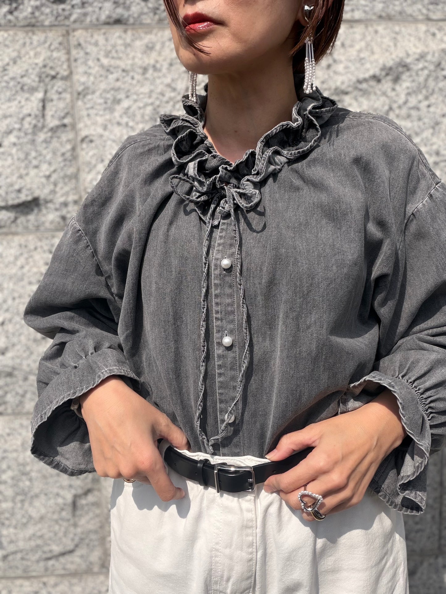 デニムフリルブラウス